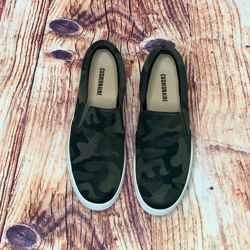 Cushionaire Rhona Camouflage Slip On Sneaker Size 10 Memory Foam in Sole